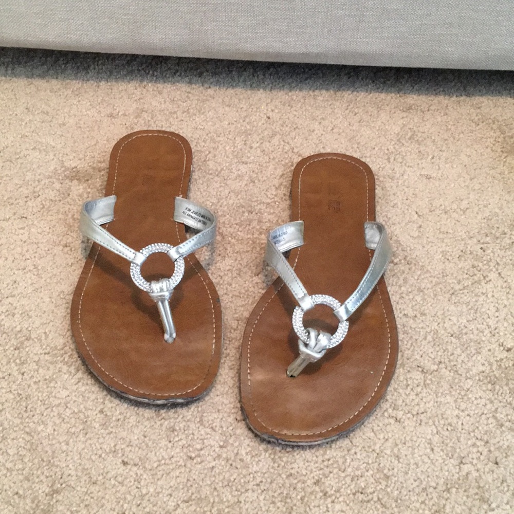 Sparkly Ring Flip Flops